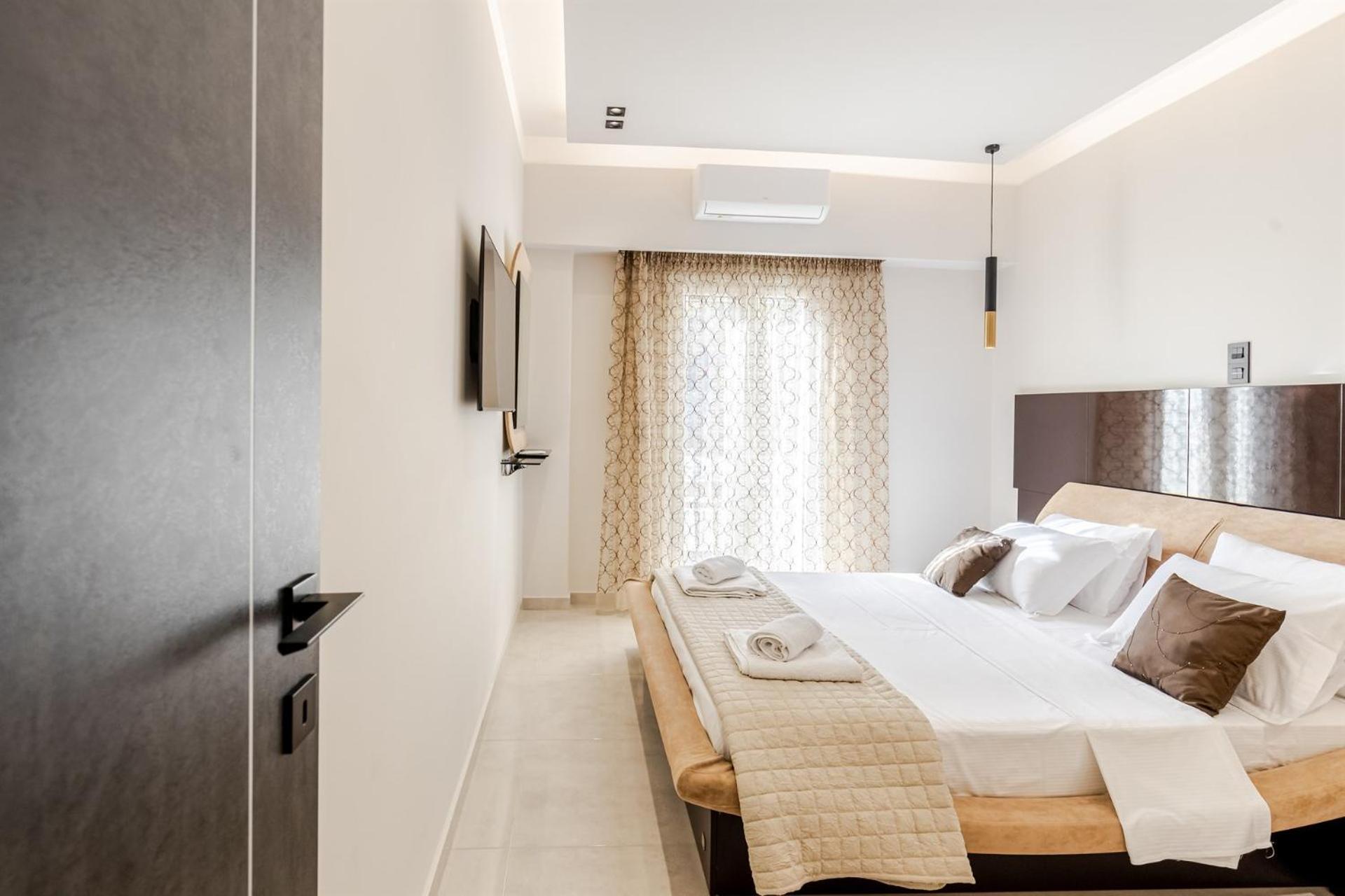 Vivian'S Luxury Suite Монемвазия Экстерьер фото